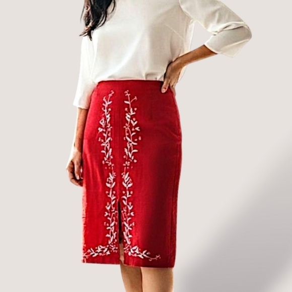 ❤️Embroidered Knee Length/Midi Red Skirt by Autograph New York - Picture 1 of 6